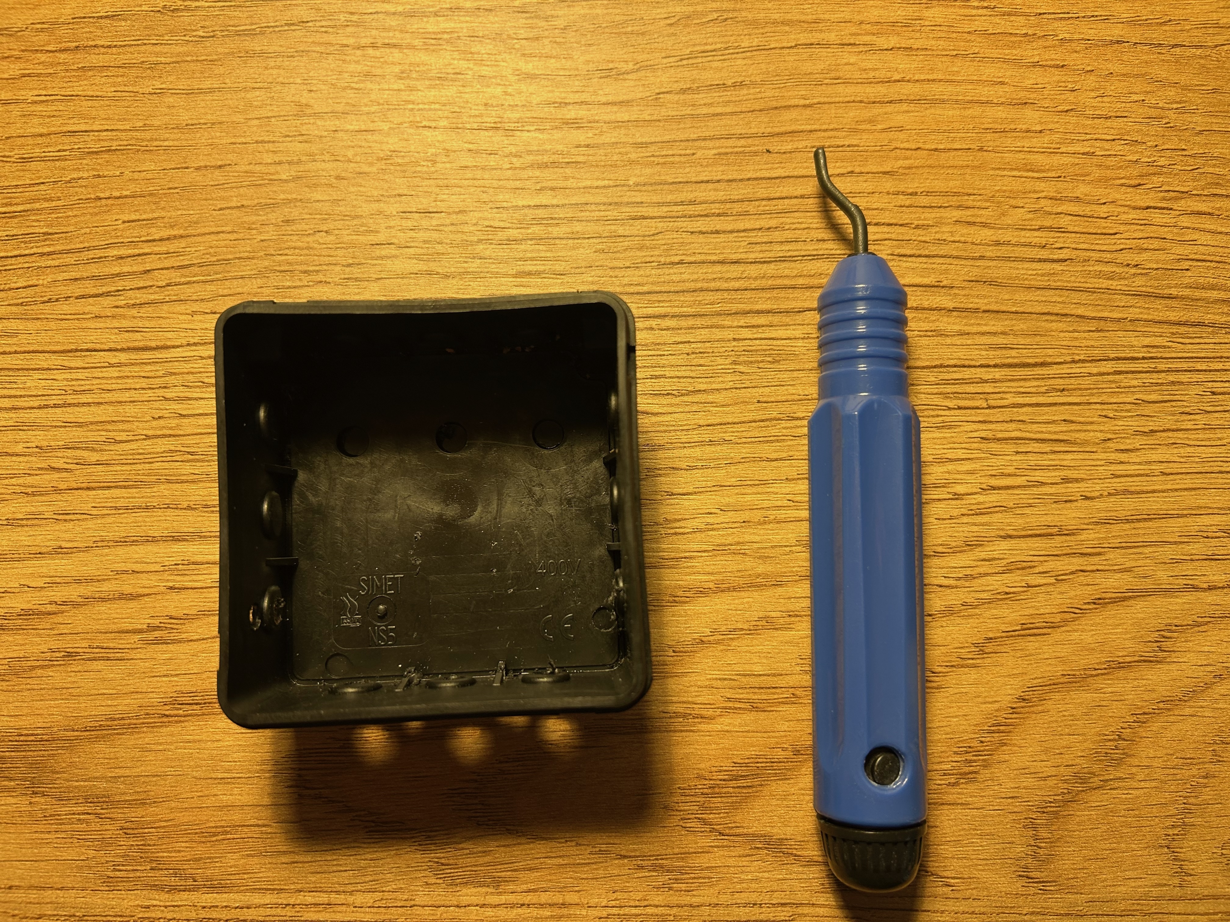 lyginame skylučių briaunas